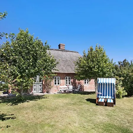 Pellwormhaeuschen * Pellworm